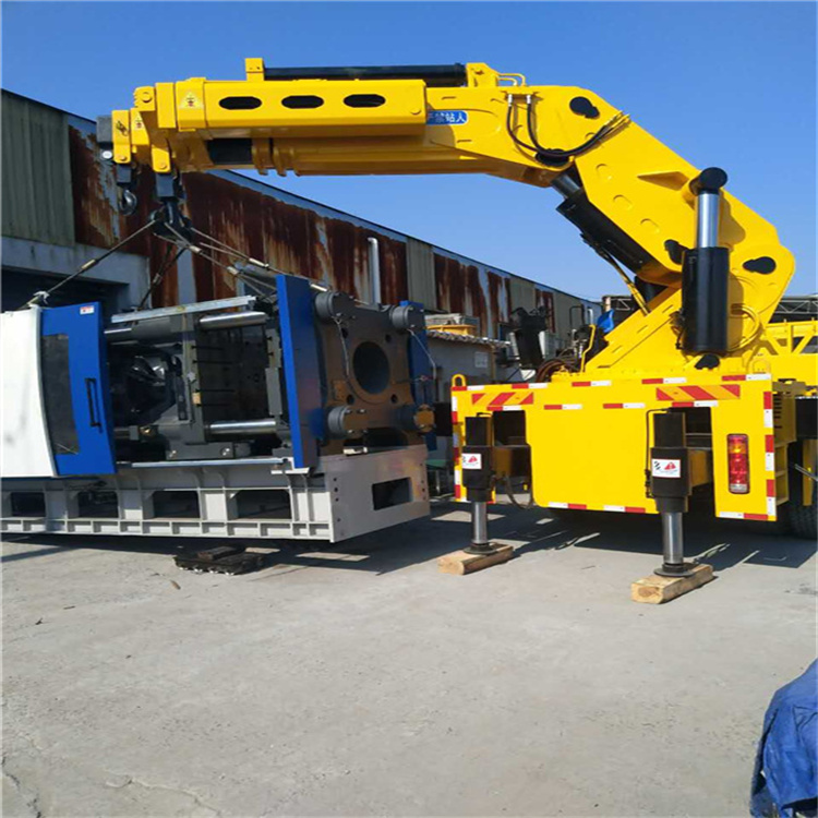 硚口 大吨位折臂吊出租费用解析：一小时租赁多少钱