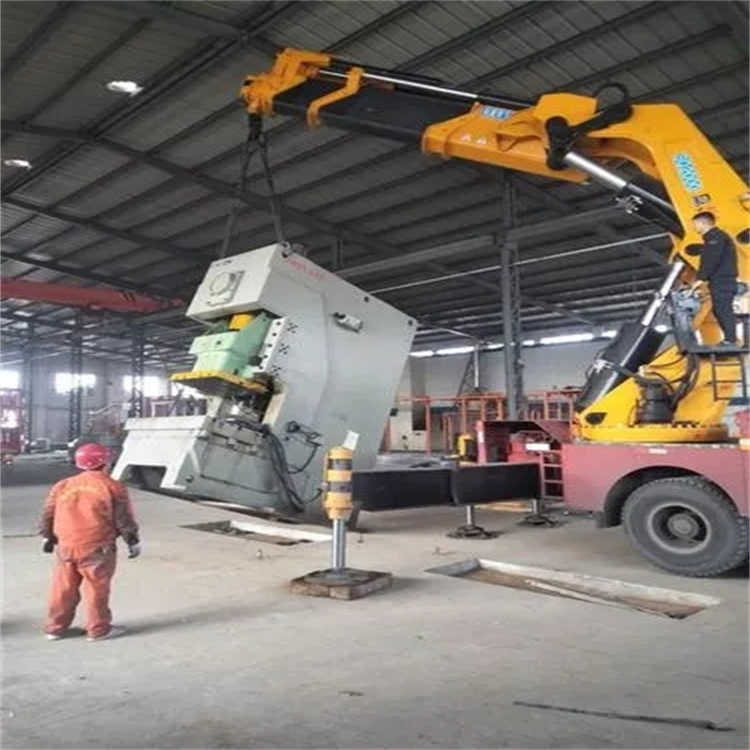 硚口80吨折臂吊车出租附近电话