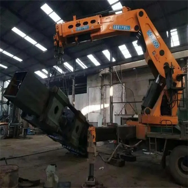 硚口130吨折臂吊车出租吊机租赁附近电话